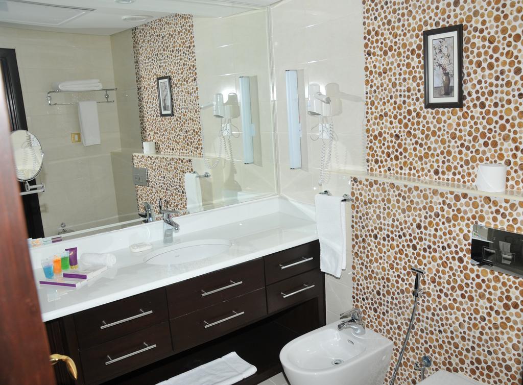 Al Bastaki International Hotel Kuwait City Ngoại thất bức ảnh