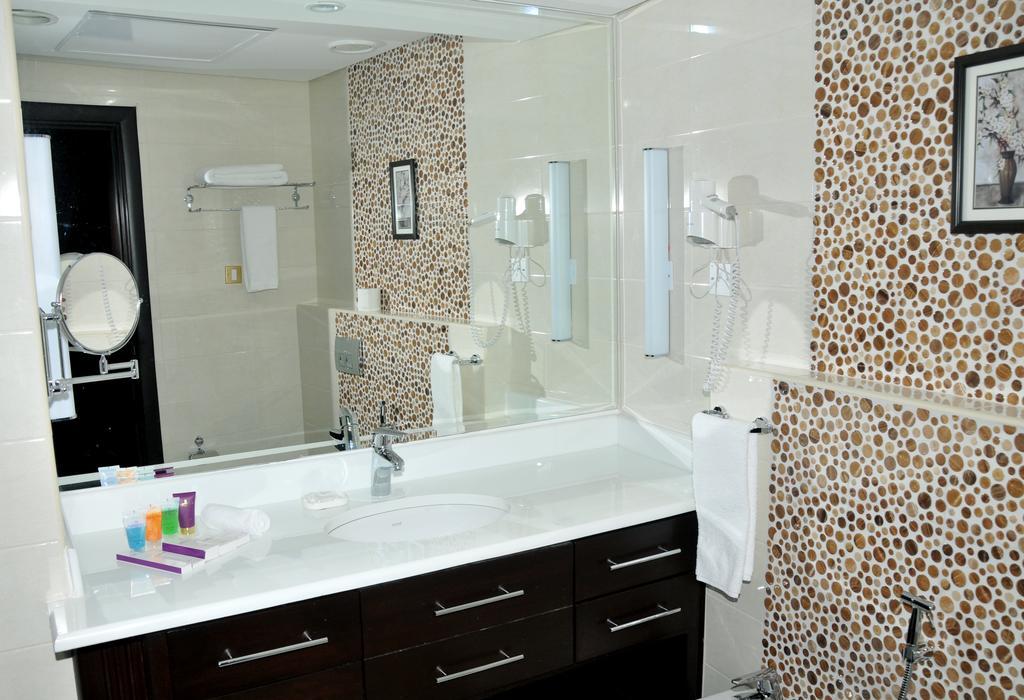 Al Bastaki International Hotel Kuwait City Ngoại thất bức ảnh